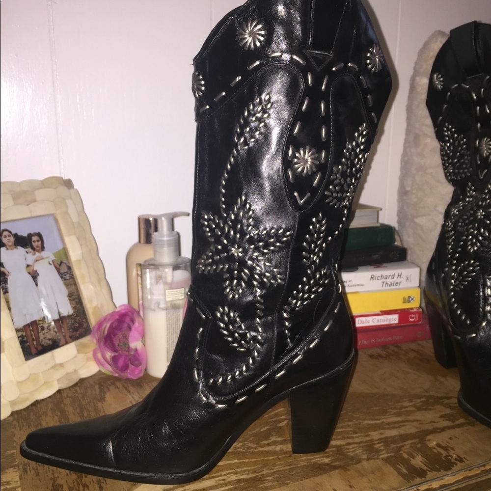 Bakers Cowboy Boots - Picture 5 of 7